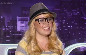 American Idol 2012: Just Sing Out Loud, Just whisper inside.